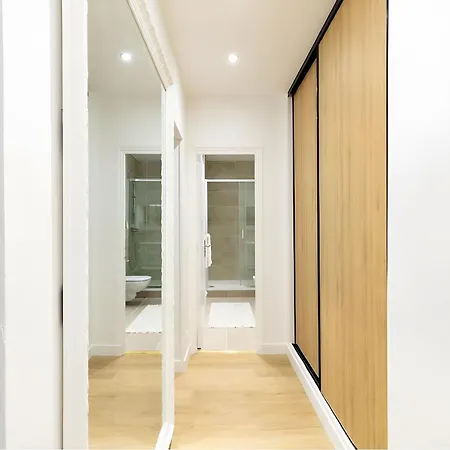 Trocadero - Elegant 1Br - Sleeps 5 *