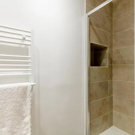 Trocadero - Elegant 1Br - Sleeps 5