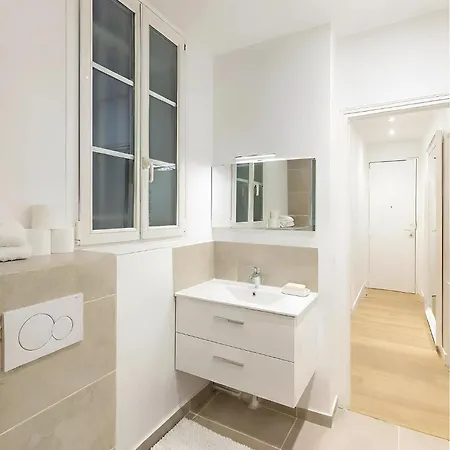 Trocadero - Elegant 1Br - Sleeps 5 *