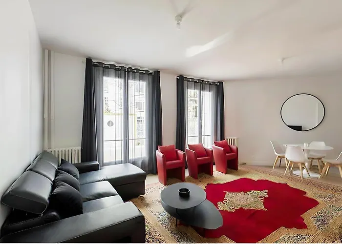 Modern 1br - Sleeps 5 - Prime 16th Location Διαμέρισμα
