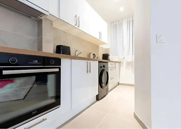 Modern 1br - Sleeps 5 - Prime 16th Location Διαμέρισμα Παρίσι