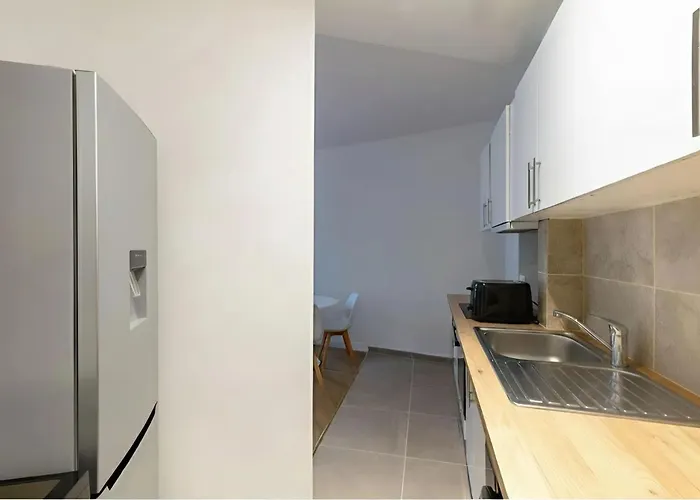 Διαμέρισμα Modern 1br - Sleeps 5 - Prime 16th Location *