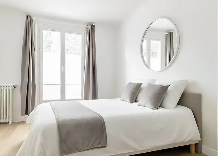 Modern 1br - Sleeps 5 - Prime 16th Location