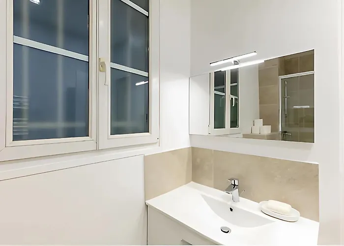 Modern 1br - Sleeps 5 - Prime 16th Location Παρίσι