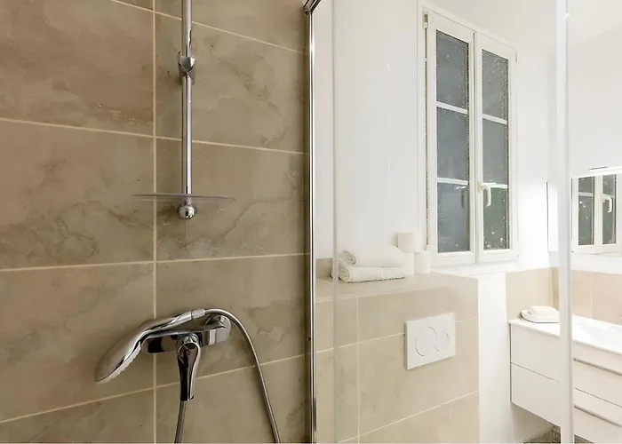 Modern 1br - Sleeps 5 - Prime 16th Location Διαμέρισμα
